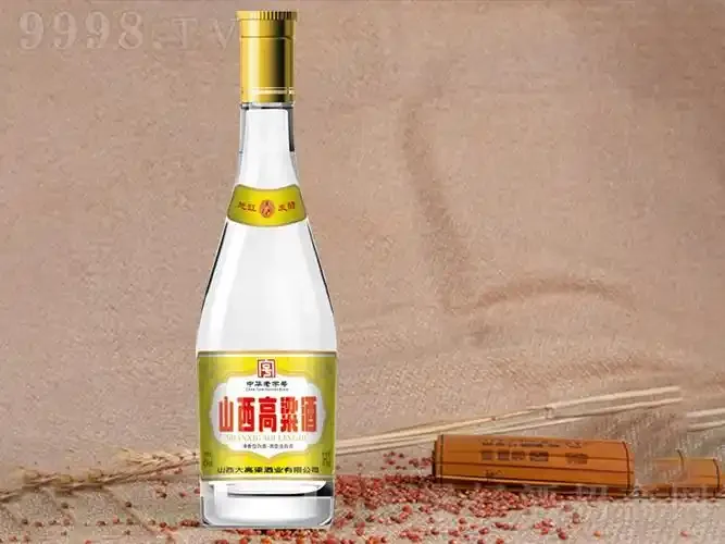 清香型高粱酒发酵过程：陶缸中的高粱饭正在发酵_1