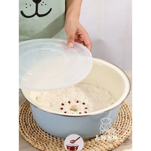 家庭酿造甜酒的三种常用容器对比：玻璃罐、陶瓷钵与不锈钢盆。_1